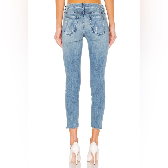 Mother The Looker Ankle Step Fray in Where There's Smoke | Size 31 - Picture 4 of 16